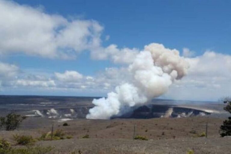 Oahu to Big Island Volcano Helicopter and Sightseeing Tour - What Travelers Say