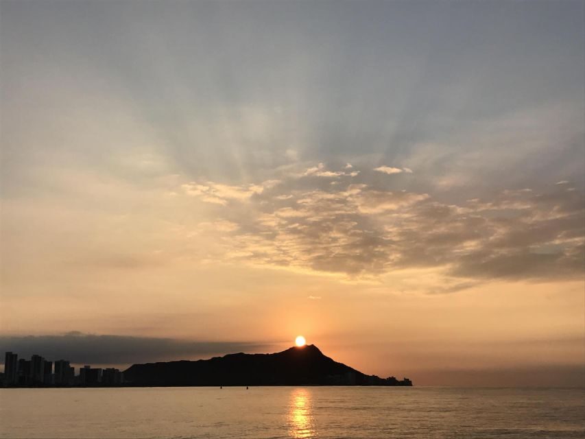 Oahu : Waikiki sailing turtle snorkeling in small groups - An In-Depth Look at Waikiki’s Turtle Snorkeling & Sailing Tour