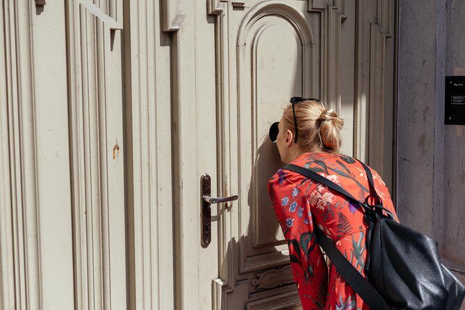 Off the Beaten Track in Warsaw: Private City Tour - What to Expect from the Tour