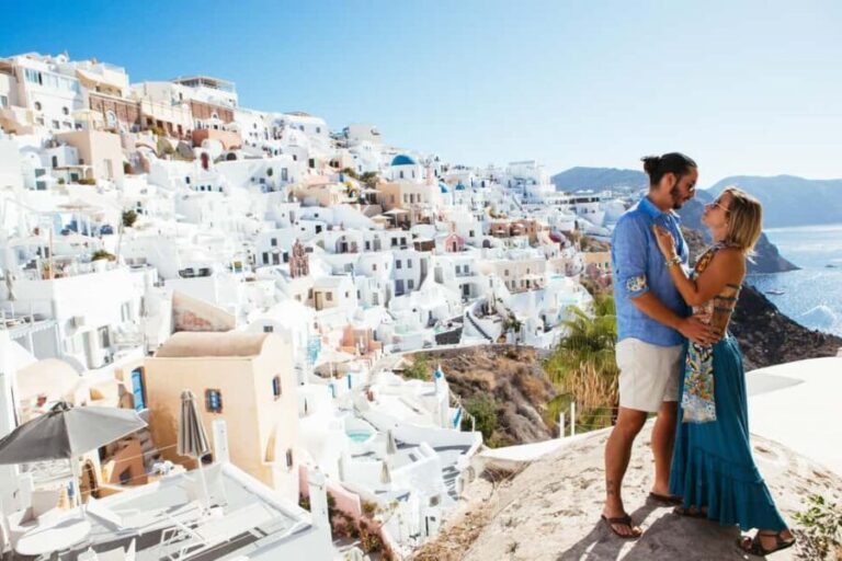 Oia: Professional Photoshoot with a Local Photographer - Exploring the Details: What You Can Expect from This Photoshoot