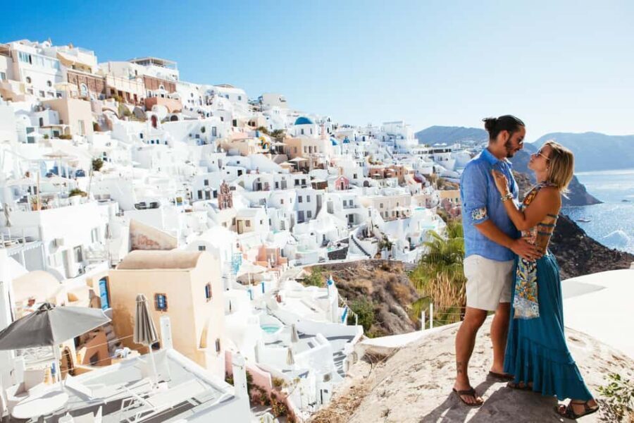 Oia: Professional Photoshoot with a Local Photographer - Exploring the Details: What You Can Expect from This Photoshoot