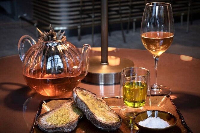 Olive Oil, Cheese, and Wine Tasting with Local Expert