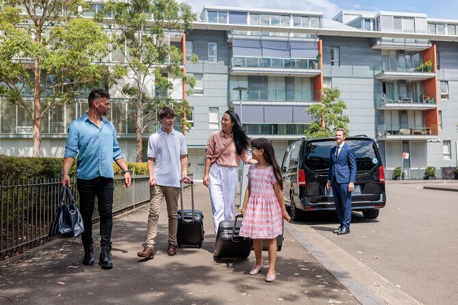 One Way Luxury Transfer to Gold Coast Theme Parks - What Sets This Transfer Apart?