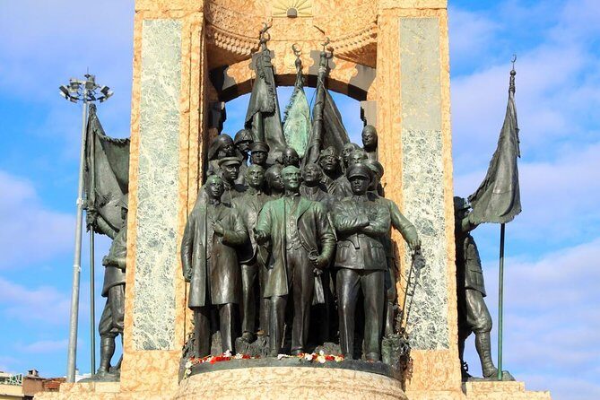 Open-Top Hop-on Hop-off Sightseeing Bus Tour in Istanbul - A Detailed Look at the Istanbul Sightseeing Bus Experience