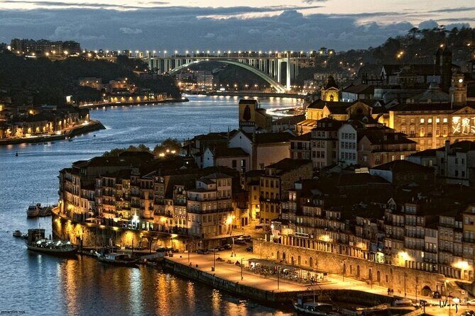 Oporto Airport: Private Arrival Transfer to Porto city hotels - Detailed Review: What to Expect and How It Fits Your Trip