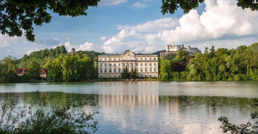 Original Sound of Music Tour with Schnitzel + Noodles - A Deep Dive into the Salzburg Sound of Music Experience