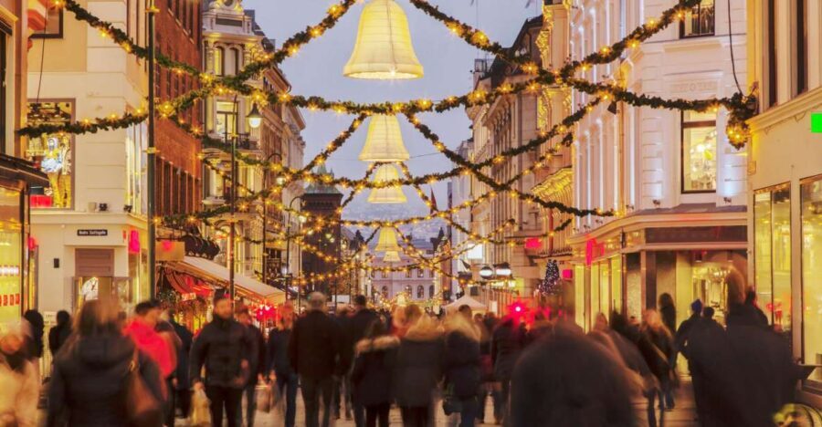 Oslo: 2-hour Christmas Private Walking Tour - The Detailed Breakdown of the Tour