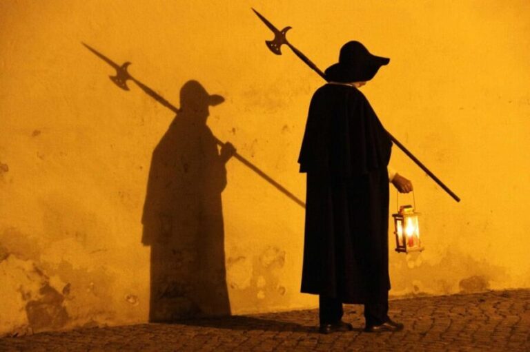 Osnabrück: "Beschwipste" Nachtwächter-Führung (mit Umtrunk) - In-Depth Review of the Osnabrück Night Watchman Tour