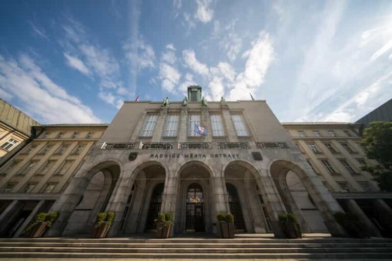 Ostrava: Entrance to the viewing tower of the new town hall - What’s Included and What’s Not