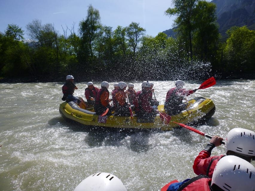 Ötztal: Imster Gorge Rafting Tour with Lunch - The Route: From Calm Waters to Thrilling Rapids
