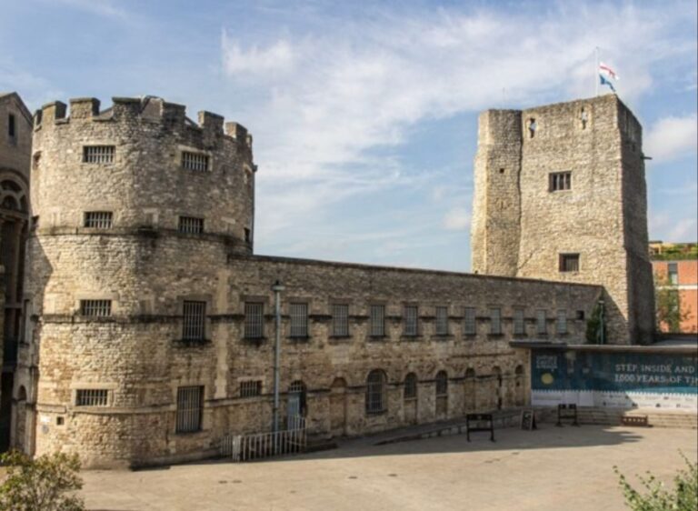 Oxford Castle and Prison: Guided Tour - The Experience From the Perspective of Visitors