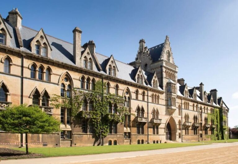 Oxford: Express Walk with a Local in 60 minutes - Deep Dive: What Makes This Tour Stand Out