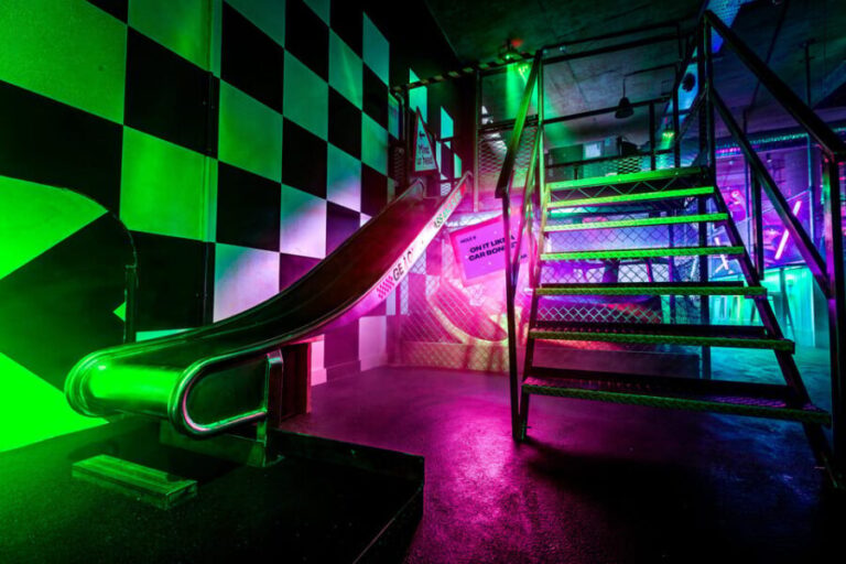 Oxford: Junkyard Golf Tickets for 9 or 18 Holes - An In-Depth Look at the Junkyard Golf Experience in Oxford