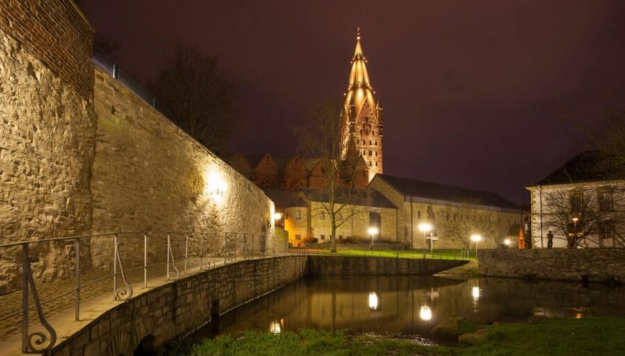 Paderborn: Nachtwächter-Führung (Erlebnistour) - A Walk Through the Old Town with the Night Watchman