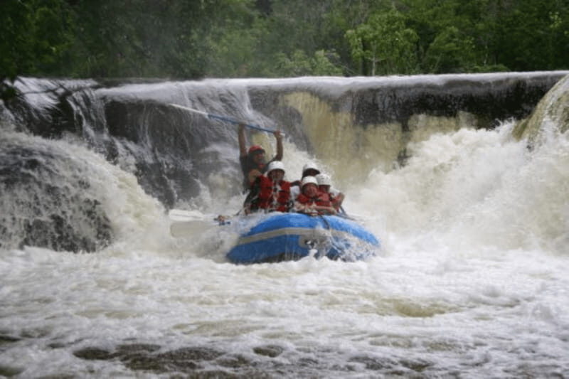 Palenque: 3-Day Rafting Adventure Tour+Waterfalls+Ruins - Day 2: Yaxchilán, Rafting, and Waterfall Hikes