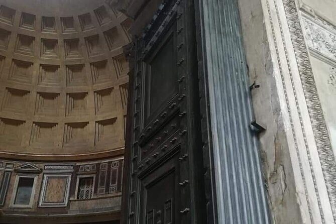 Pantheon: Tour with Archaeologist of the best preserved Roman work - A Closer Look at the Tour Experience