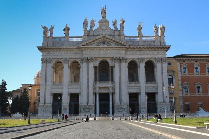 Papal Basilicas: St. John Lateran, Saint Mary Major, St. Paul outside the walls - FAQ