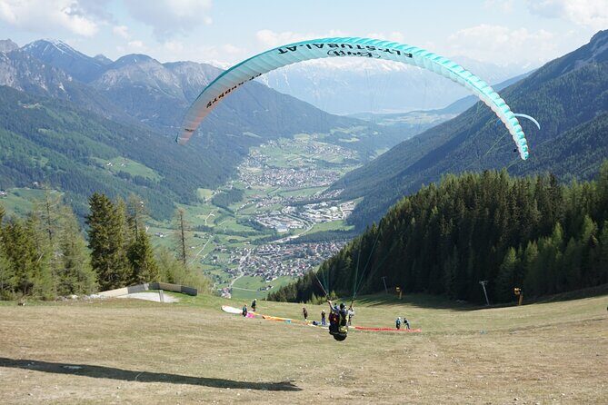 Paragliding in the morning - Who Should Consider This Experience?