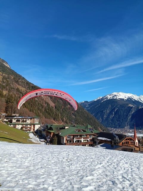 Paragliding Tandem Flight - What to Expect on Your Paragliding Flight