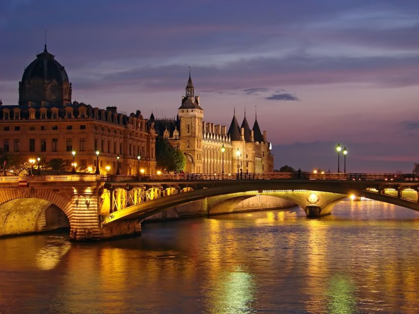 Paris: 3-Course-Dinner Cruise with Wine on the Seine River - Who This Tour Suits Best