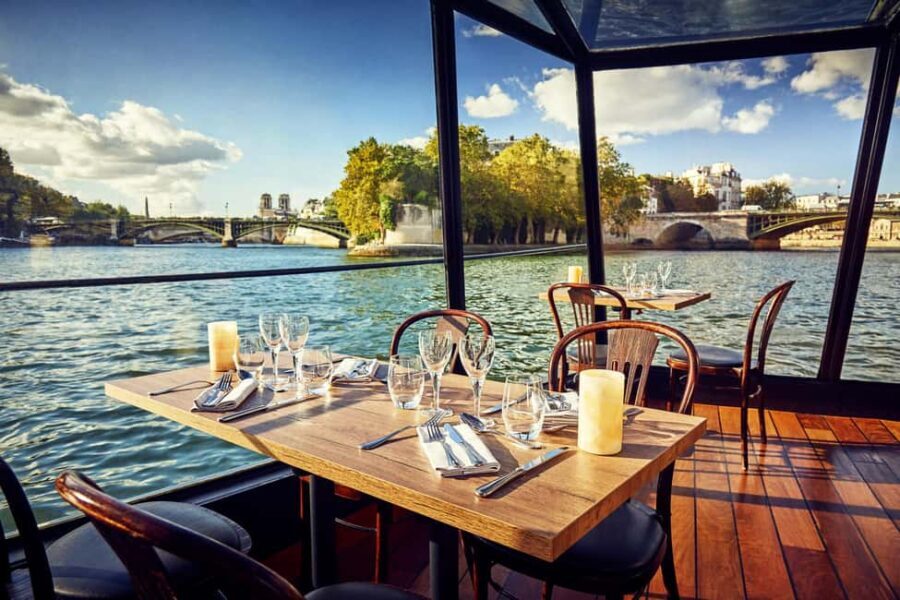 Paris: 3-Course Lunch Cruise on the River Seine - An In-Depth Look at the Paris Lunch Cruise