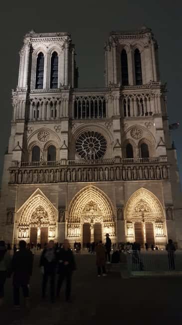 Paris: Before Notre-Dame. Pre-Entrance tour with an Actor - Diving Deeper into the Experience