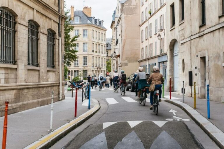 Paris: Charming Nooks and Crannies Bike Tour - The Itinerary in Detail