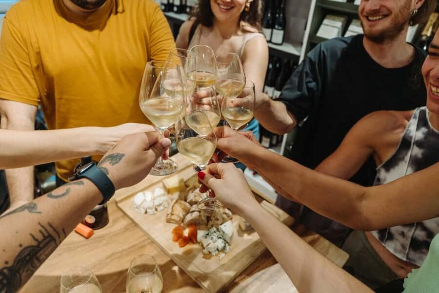 Paris Culinary Tour: 11 Tastings & 2 Wines in Le Marais - What Makes This Tour Stand Out?