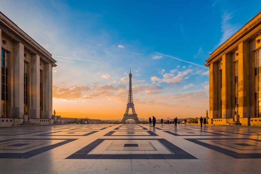 Paris: Eiffel Tower Guided Tour|Summit & second floor access - Frequently Asked Questions