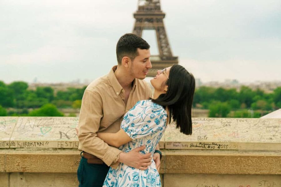Paris: Eiffel Tower Vintage Photoshoot - A Deep Dive into the Paris Vintage Photoshoot Experience