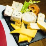 Paris: Evening River Cruise with Champagne & Food tasting - Who Will Love This Cruise?