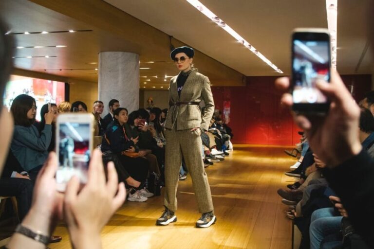 Paris: Fashion Show at Galeries Lafayette Haussmann - A Detailed Look at the Paris Fashion Show Experience