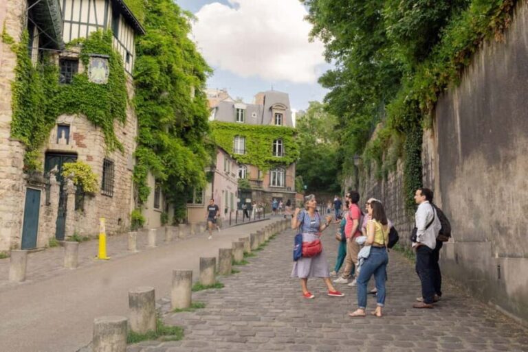 Paris: Guided Walking Tour of Montmartre - Who Should Book This Tour?