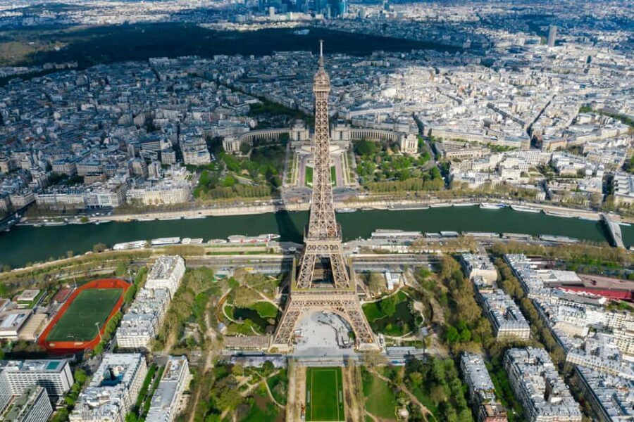 Paris: Latin Quarter to Eiffel Tower Guided Walking Tour - What to Expect on the Tour