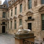 Paris: Le Marais Highlights Guided Small Group Walking Tour - Practical Details and What You Get