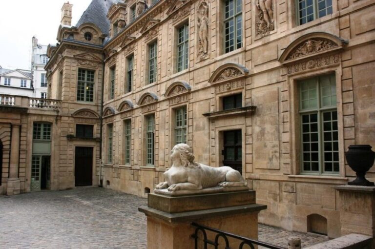 Paris: Le Marais Highlights Guided Small Group Walking Tour - Practical Details and What You Get