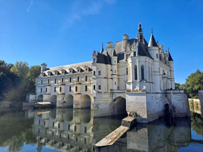 Paris: Loire Valley Castles Day Trip with Entry Tickets - The Castles: A Closer Look