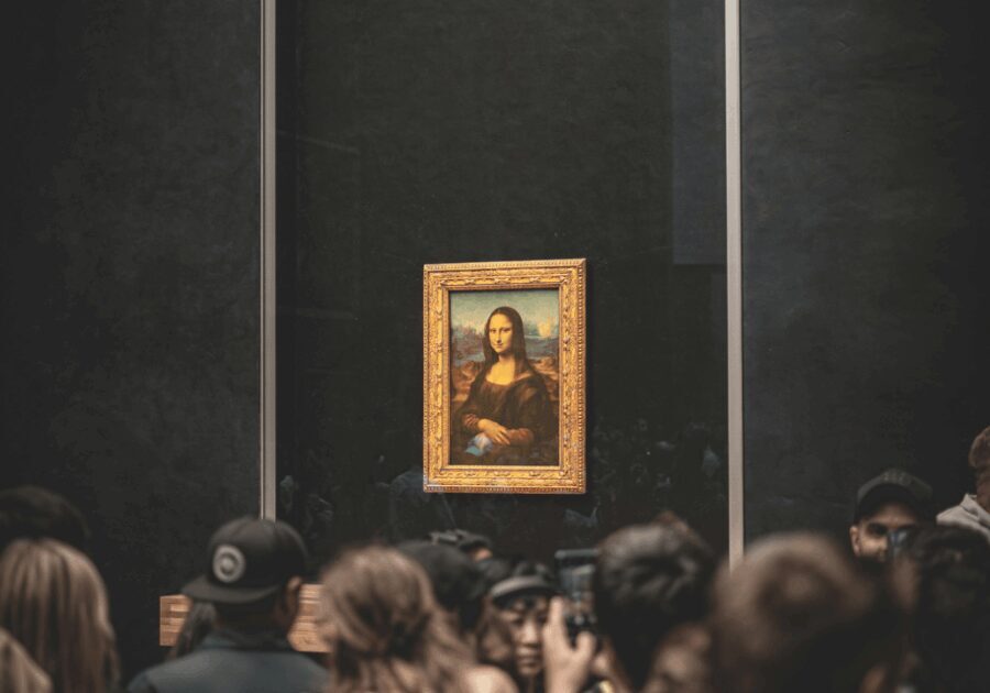 Paris: Louvre Museum Ticket & Exclusive Immersive AudioGuide - Who Should Consider This Tour?