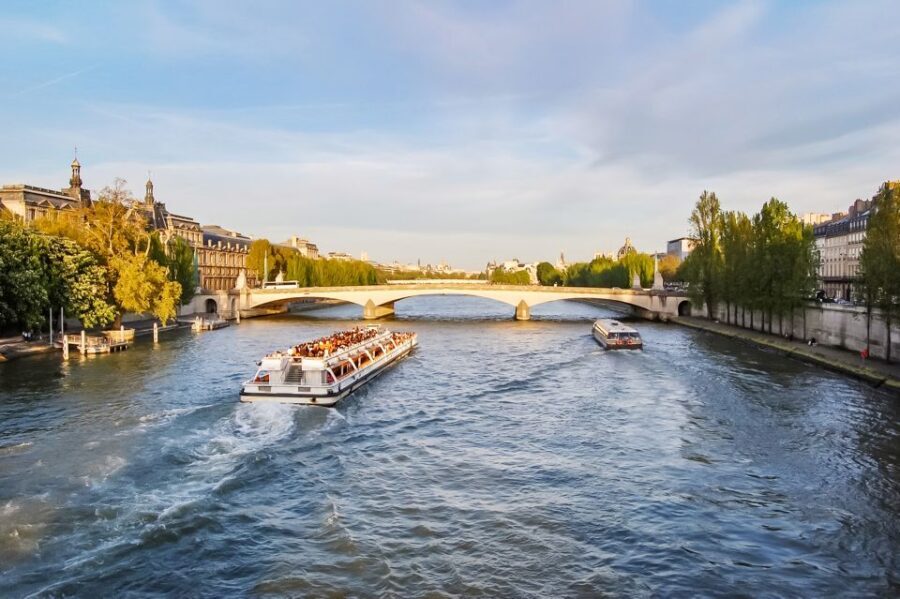 Paris: Louvre Reserved Access and Boat Cruise - An In-Depth Look at the Experience