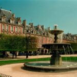Paris: Marais Guided Tour With a local parisian guide - What’s Included and What’s Not