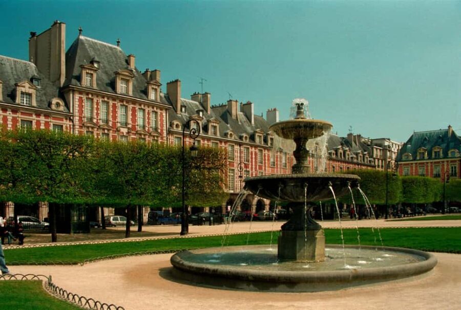 Paris: Marais Guided Tour With a local parisian guide - What’s Included and What’s Not