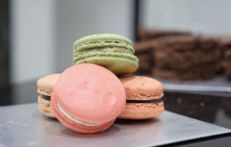 Paris: Montmartre Foodie Tour with Tastings - Who Should Consider This Tour?