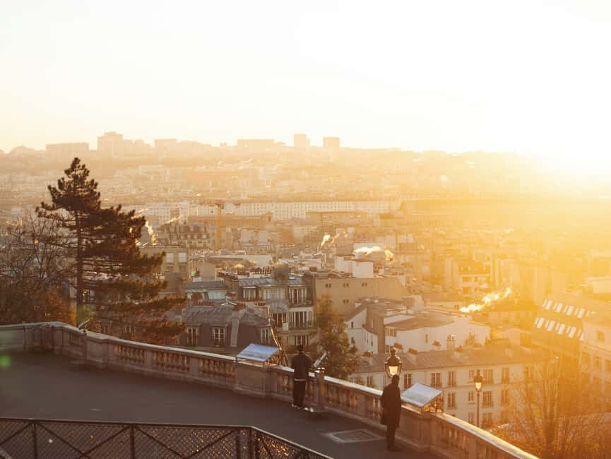 Paris: Montmartre Hidden Gems and Highlights Walking Tour - Exploring Winding Streets and Artistic Corners