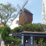 Paris: Montmartre Small Group Guided Walking Tour - Why This Tour Stands Out