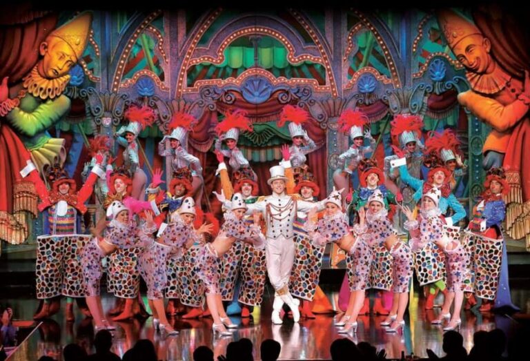 Paris: Moulin Rouge Dinner Show, Champagne, and Transport - Value and Practical Considerations