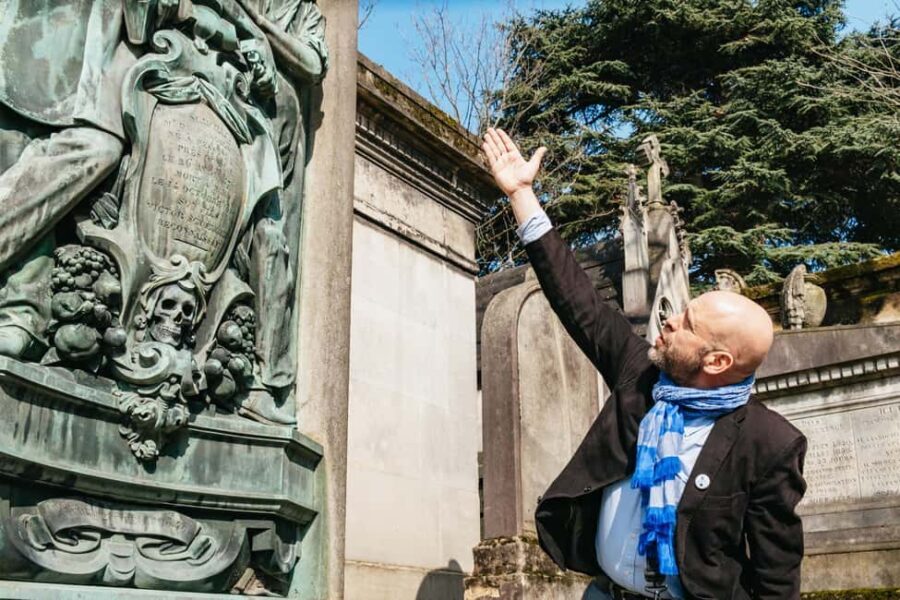 Paris: Pere Lachaise Cemetery Guided Tour - A Deep Dive Into the Pere Lachaise Cemetery Guided Tour