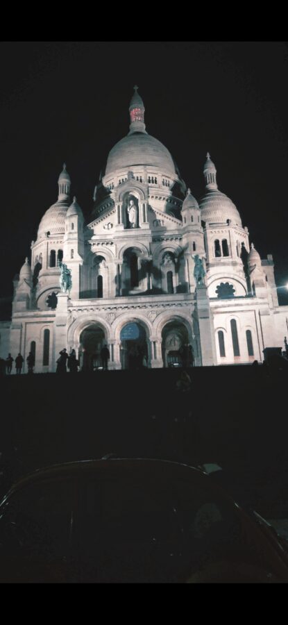 Paris : Pink Tour by Night with Champagne - The Experience in Detail