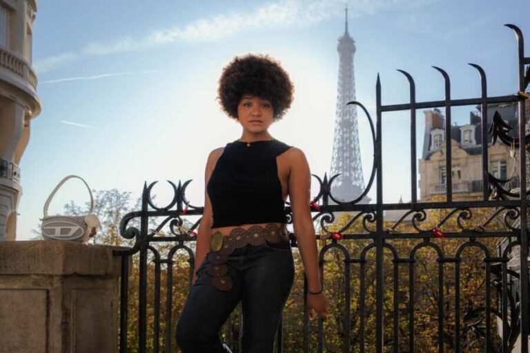 Paris Portrait Photoshoot at the Eiffel Tower - Practical Tips