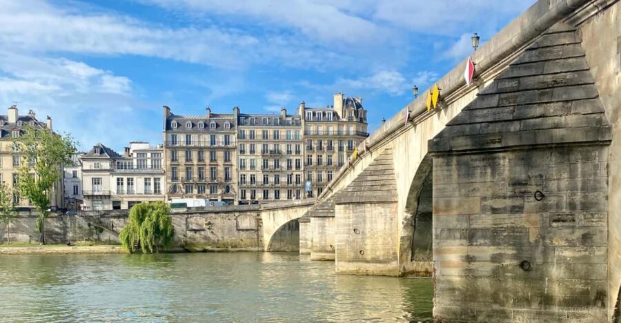 Paris: Private Early Morning City Walking Tour - Discovering Paris in the Quiet Hours: An In-Depth Review