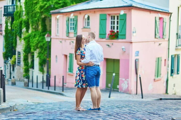 Paris: Private Montmartre Photoshoot with Parisian Charm - The Experience in Detail